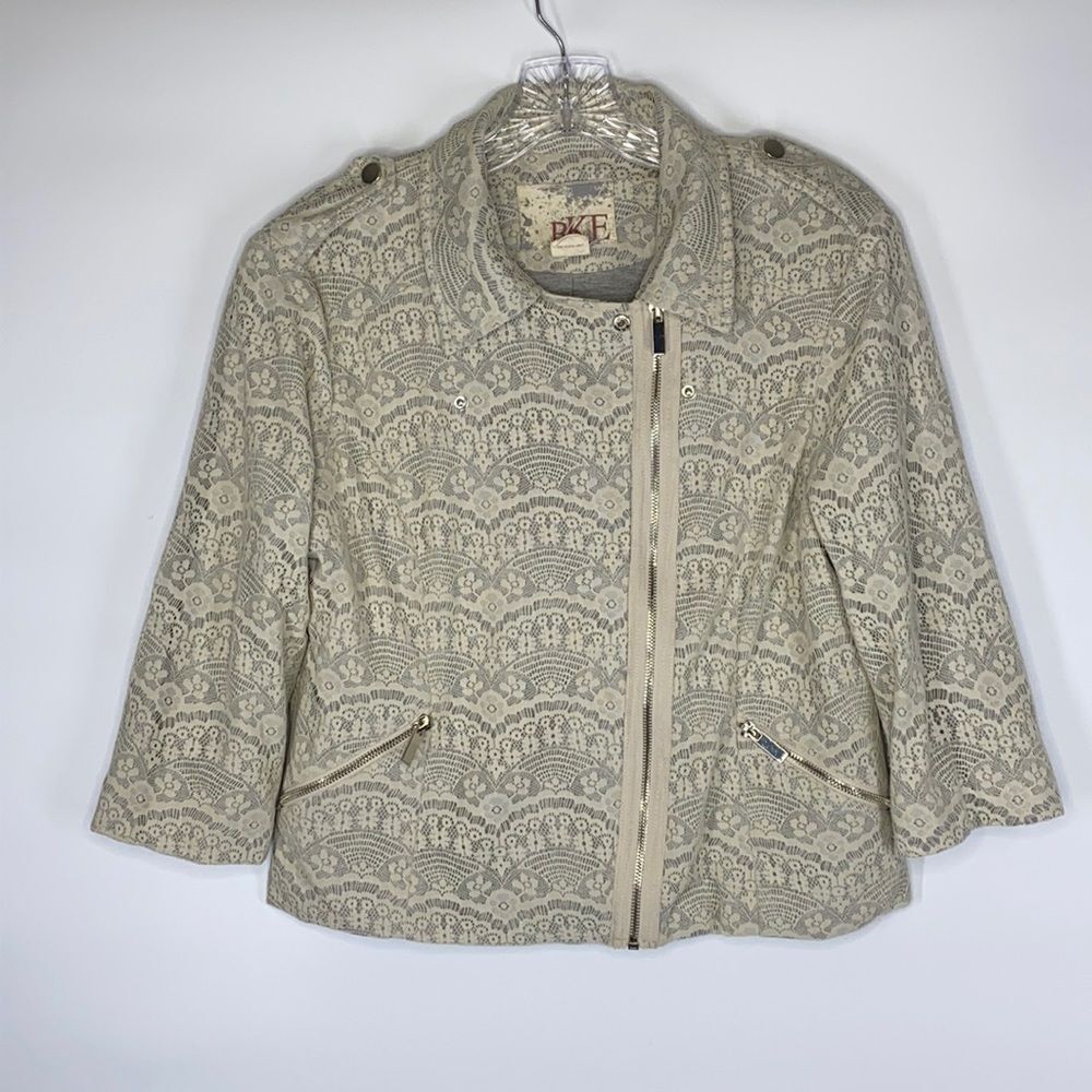 BKE White Floral Lace Jacket Size Large 3/4 Sleeves